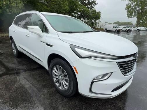 2022 Buick Enclave Essence