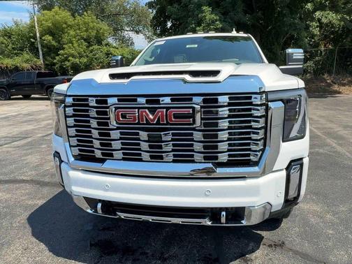 2025 GMC Sierra 2500 Denali