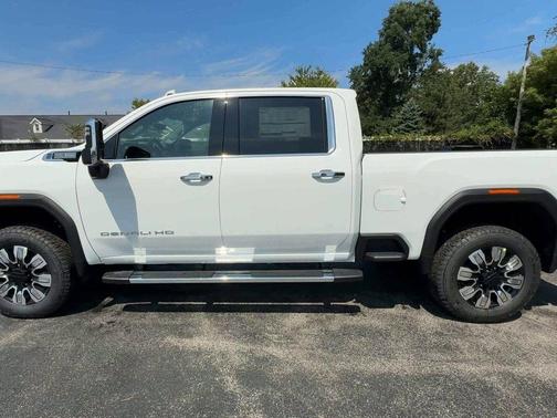 2025 GMC Sierra 2500 Denali
