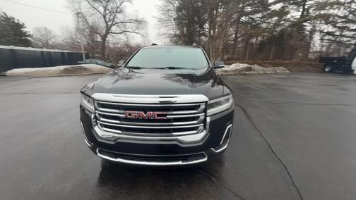 Black 2022 GMC Acadia SLE