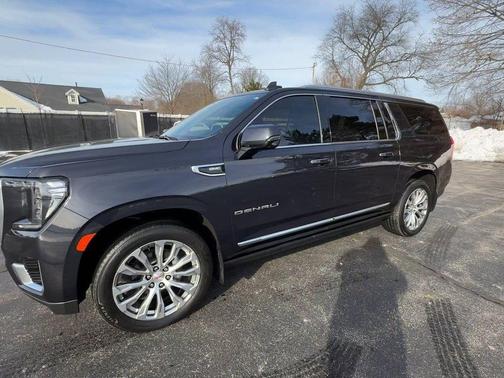 2023 GMC Yukon XL Denali
