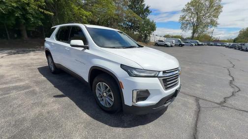 White 2023 Chevrolet Traverse LT Leather
