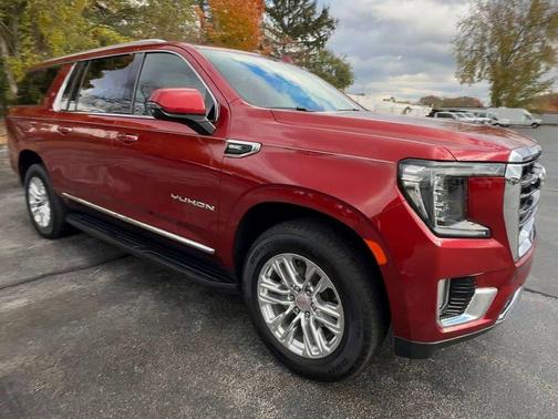 2023 GMC Yukon XL SLT