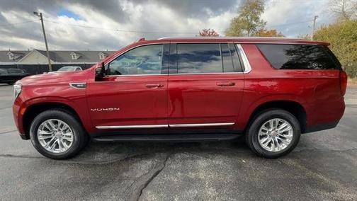 2023 GMC Yukon XL SLT