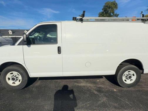 2020 GMC Savana 3500 Work Van