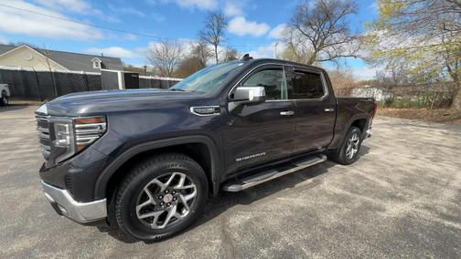 2022 GMC Sierra 1500 SLT