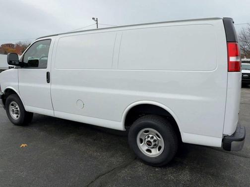 2024 GMC Savana 2500 Work Van