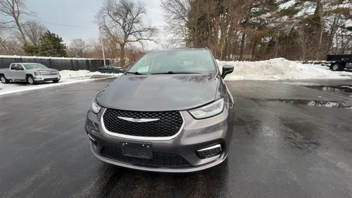 2023 Chrysler Pacifica Touring-L
