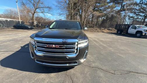 Black 2023 GMC Acadia SLE