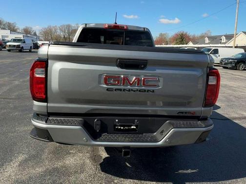 2025 GMC Canyon AT4