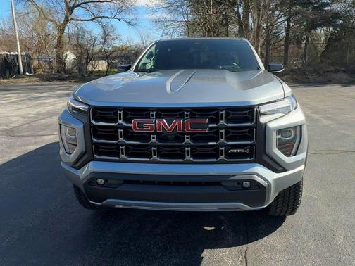 2025 GMC Canyon AT4