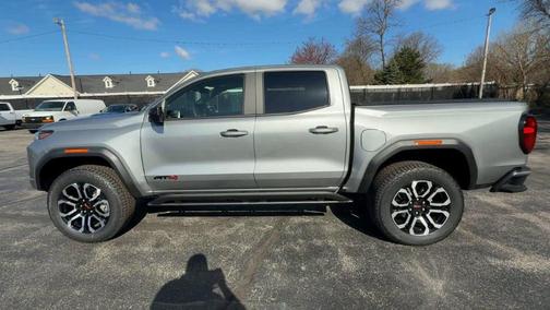 2025 GMC Canyon AT4