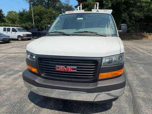 2025 GMC Savana 2500 Work Van