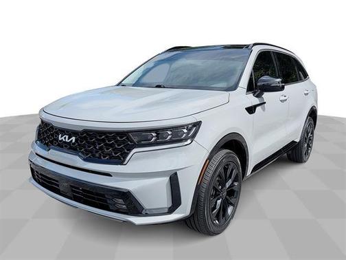 Gray 2022 Kia Sorento SX