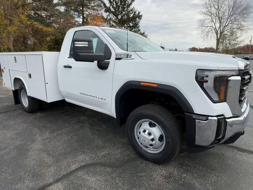 2026 GMC Sierra 3500 Pro