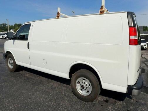 2017 GMC Savana 2500 Work Van