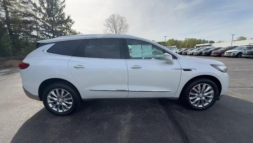 White 2018 Buick Enclave Essence