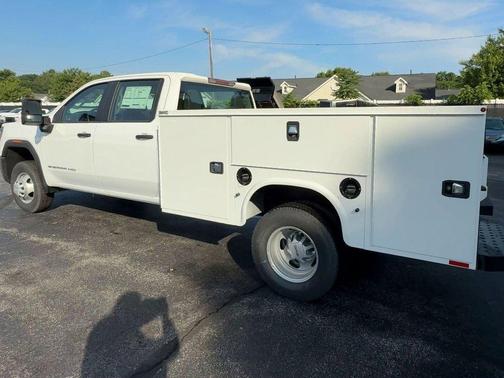 2025 GMC Sierra 3500 Pro