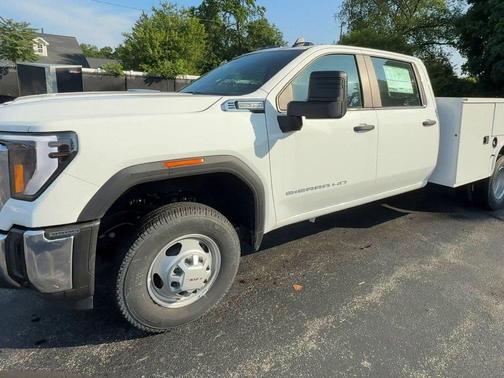 2025 GMC Sierra 3500 Pro