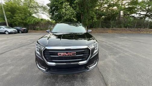 Black 2024 GMC Terrain SLE