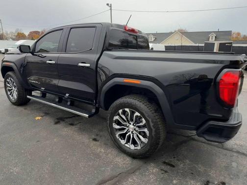 2024 GMC Canyon Denali