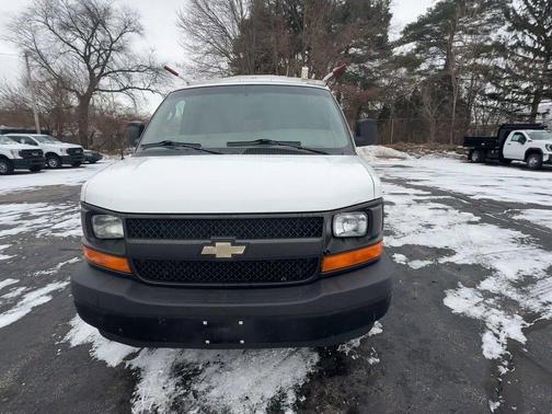 2017 Chevrolet Express 3500 Work Van