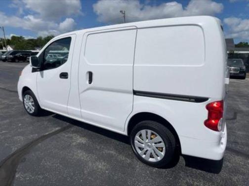 2019 Nissan NV200 SV