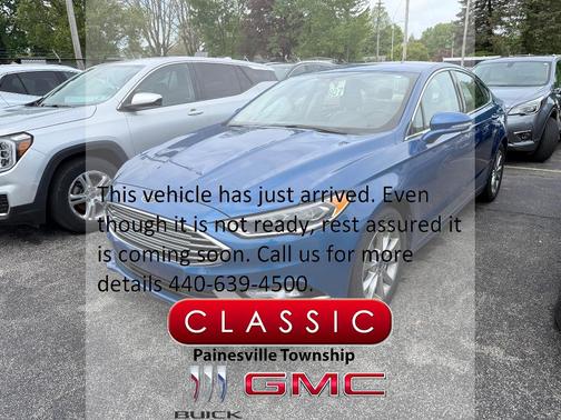 Blue 2017 Ford Fusion SE