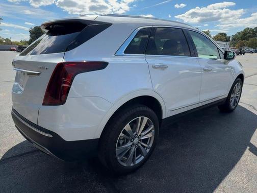 2024 Cadillac XT5 Premium Luxury
