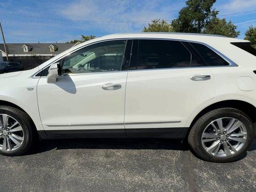 2024 Cadillac XT5 Premium Luxury