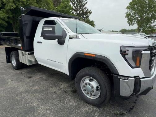 2025 GMC Sierra 3500 Pro