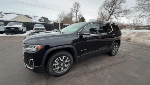 Black 2023 GMC Acadia SLE