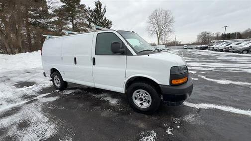 2023 GMC Savana 2500 Work Van