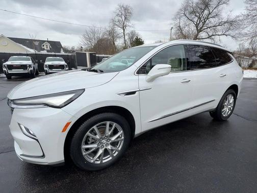 2023 Buick Enclave Premium