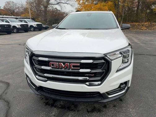 2022 GMC Terrain AT4