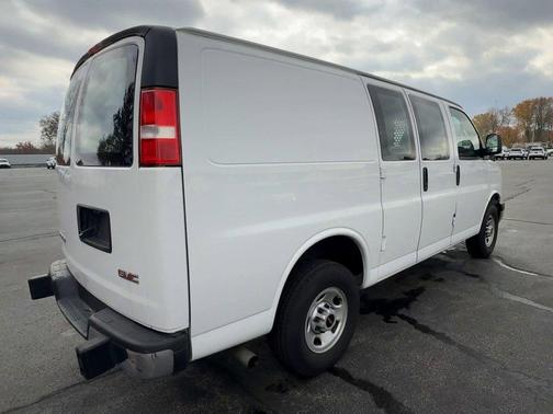 2024 GMC Savana 2500 Work Van