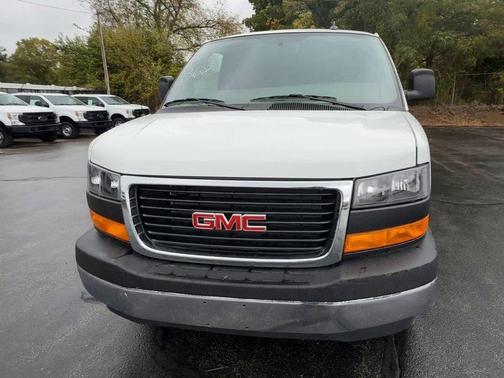 2025 GMC Savana 2500 Work Van