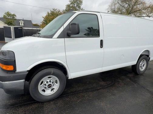 2025 GMC Savana 2500 Work Van