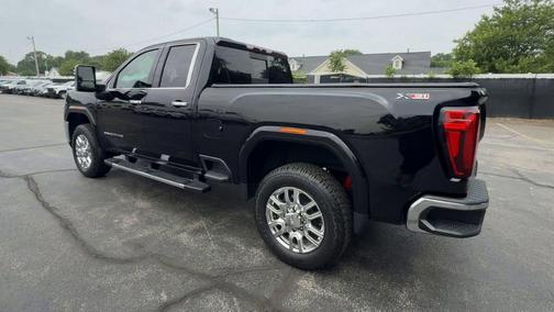 2021 GMC Sierra 2500 SLT