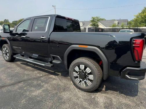 2025 GMC Sierra 2500 Denali