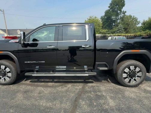 2025 GMC Sierra 2500 Denali
