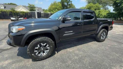 2018 Toyota Tacoma SR