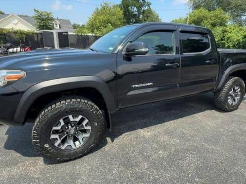 2018 Toyota Tacoma SR