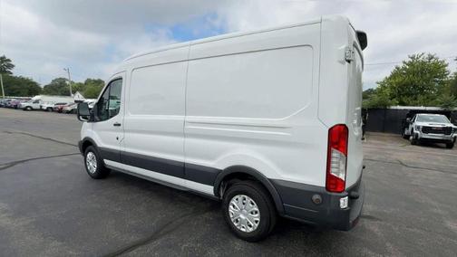 2018 Ford Transit-250 148 WB Medium Roof Cargo