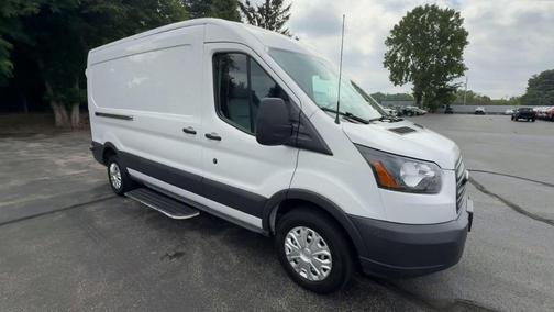 2018 Ford Transit-250 148 WB Medium Roof Cargo