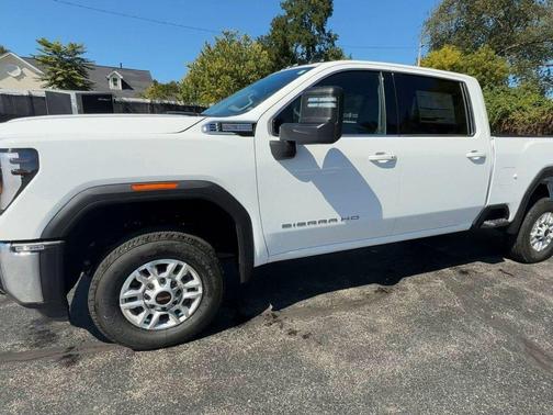 2026 GMC Sierra 2500 SLE