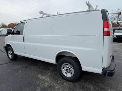 2025 GMC Savana 2500 Work Van