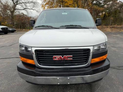 2025 GMC Savana 2500 Work Van