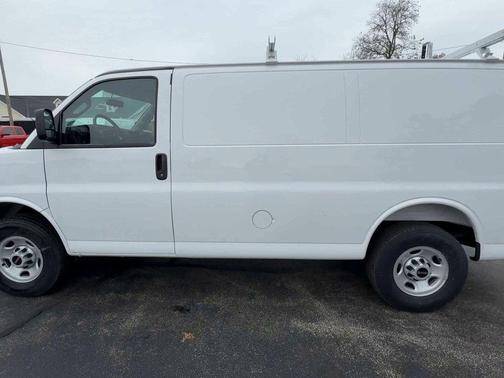 2025 GMC Savana 2500 Work Van