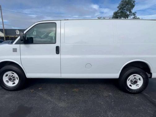 2019 GMC Savana 2500 Work Van